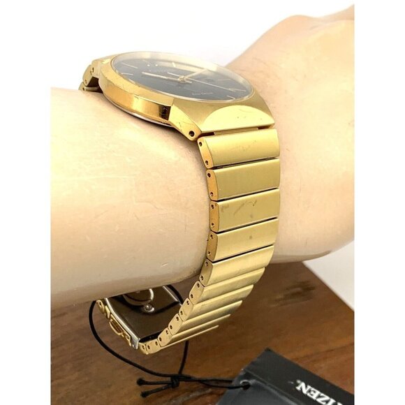 Citizen Men's Watch BM7582-56E Eco Drive Black Dial Gold Stainless Steel… - Picture 11 of 13